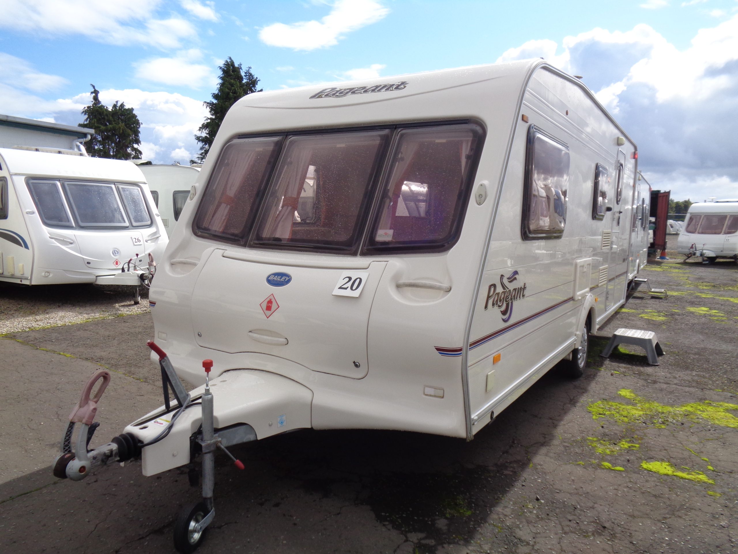 Caravan No. 20 – 2004 Bailey Pageant Loire, 4 berth REDUCED from £6900 NOW £6200